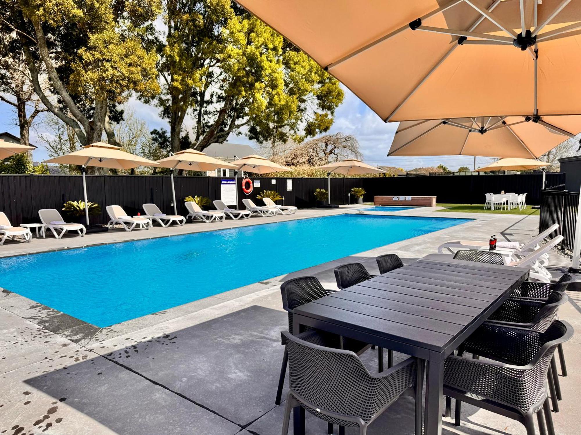 كامبريدج Podium Lodge المظهر الخارجي الصورة